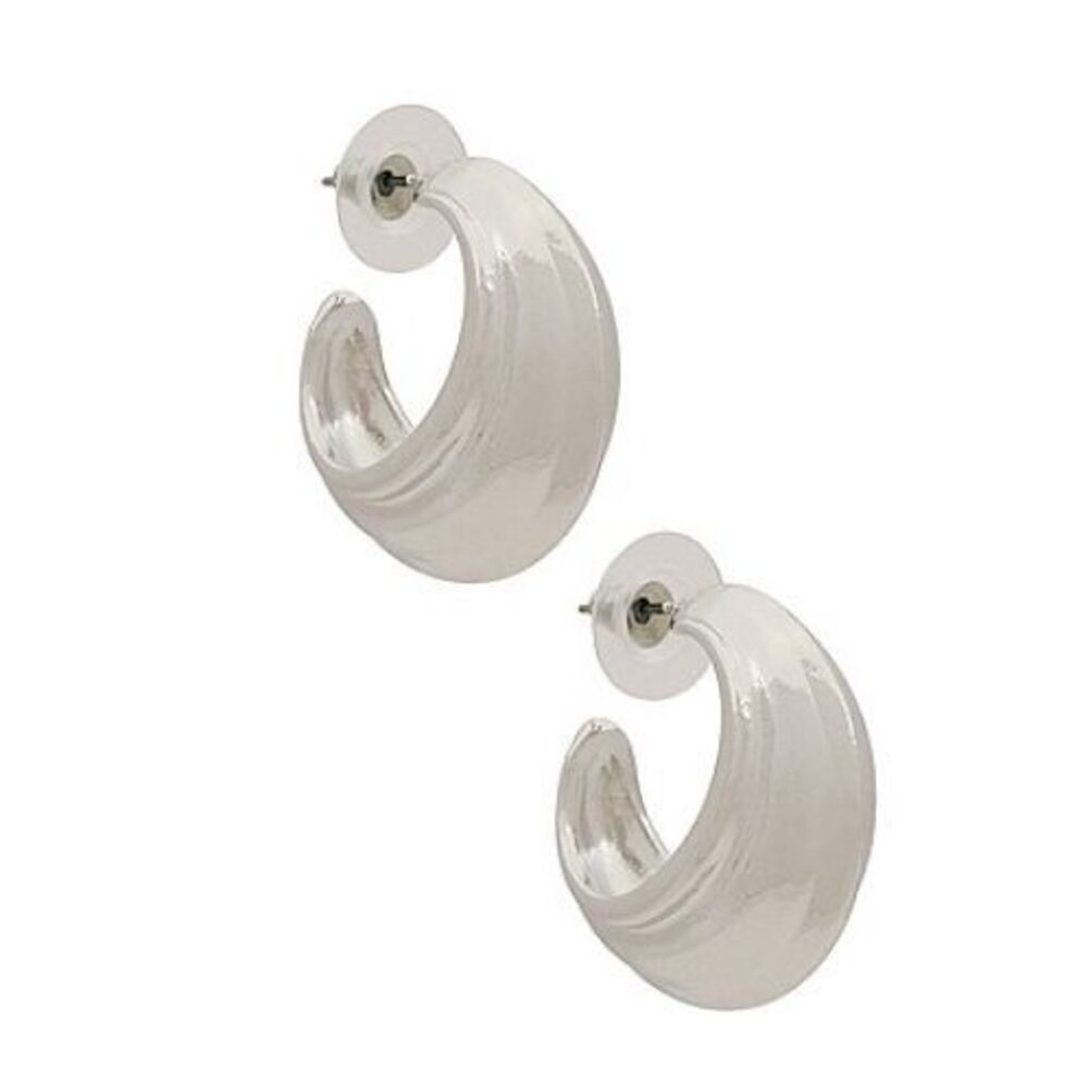Amber Sceats Small Tube Hoop Earrings in Silver New